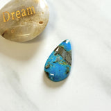Large Sky Blue Teardrop Ithaca Peak Turquoise Background