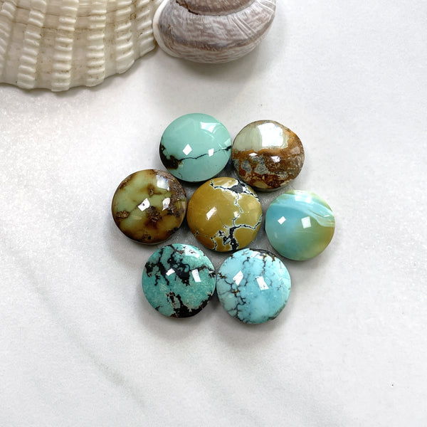 Small Mixed Round Mixed Turquoise, Set of 7 Background