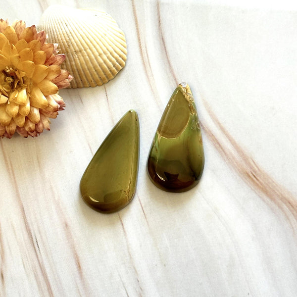 Large Royal Orange Teardrop Crescent Lake Variscite, Set of 2 Background
