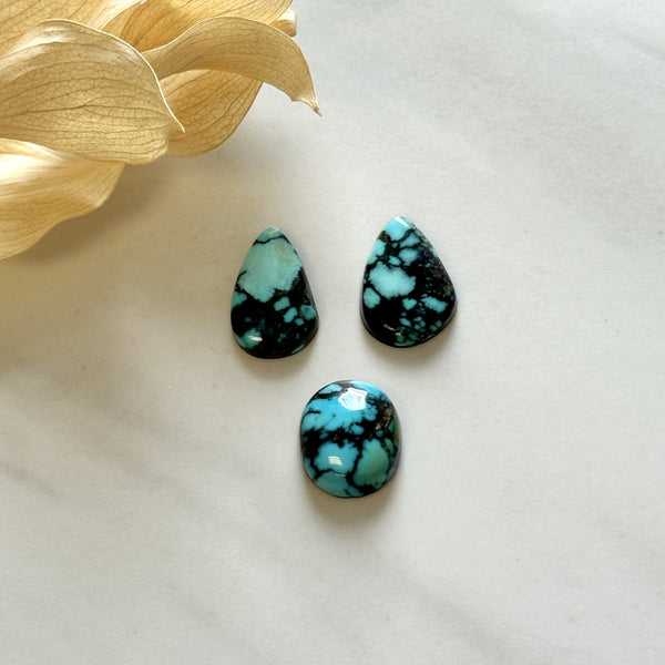 Small Sky Blue Mixed Blue Moon Turquoise, Set of 3 Background