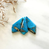 Medium Sky Blue Shield Ithaca Peak Turquoise, Set of 3 Background