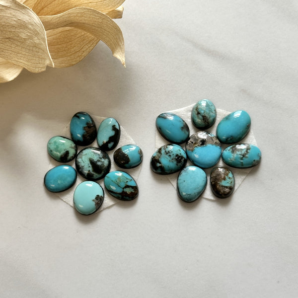 Small Sky Blue Oval Blue Moon Turquoise, Set of 16 Background