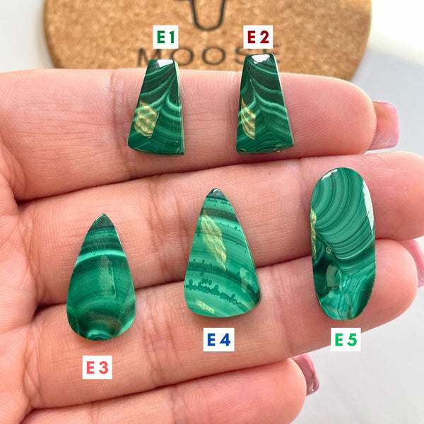 4. Large Teardrop Malachite - 091024