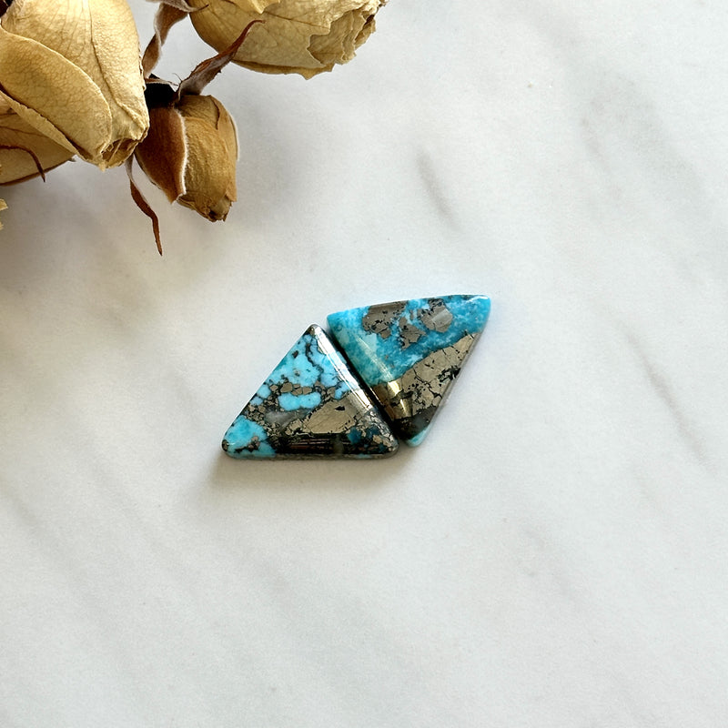 Large Sky Blue Triangle Ithaca Peak Turquoise, Set of 2 Background