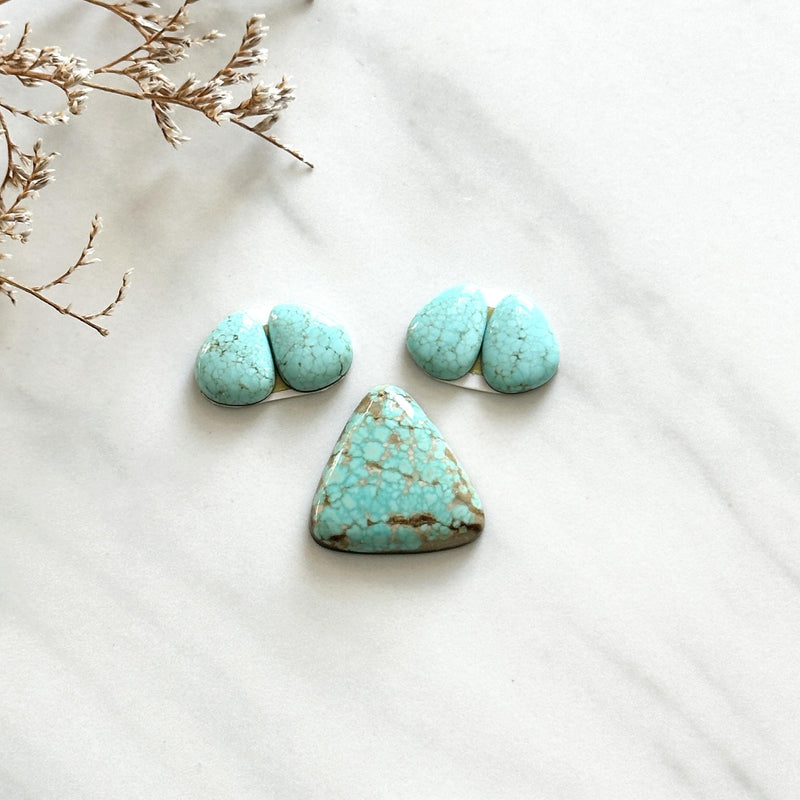 Small Sky Blue Mixed Number 8 Turquoise, Set of 5 Background