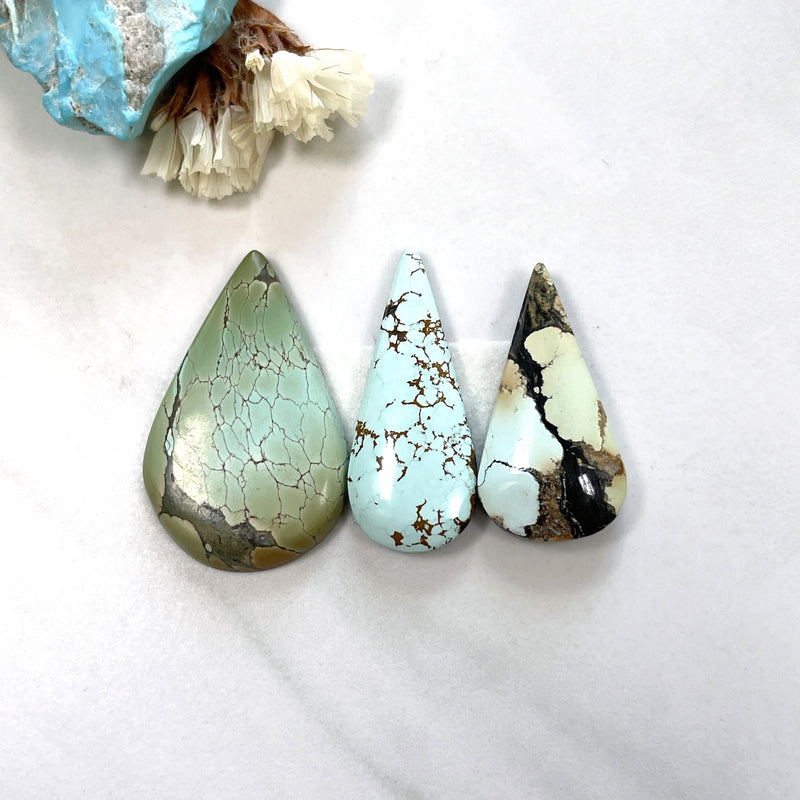 Large Mixed Teardrop Mixed Turquoise, Set of 3 Background