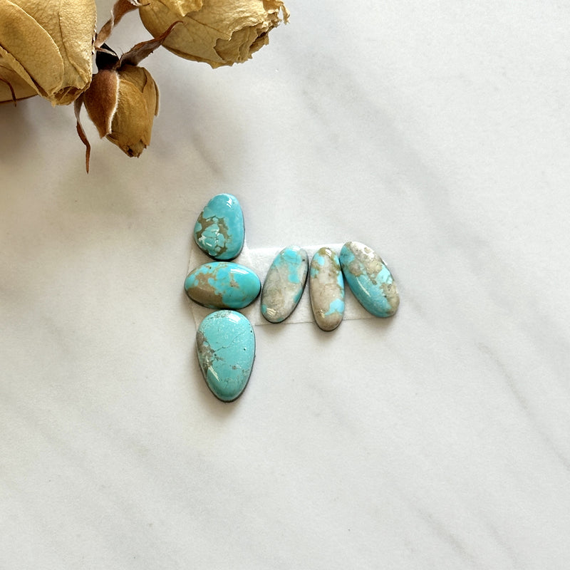 Small Faint Blue Mixed Number 8 Turquoise, Set of 6 Background