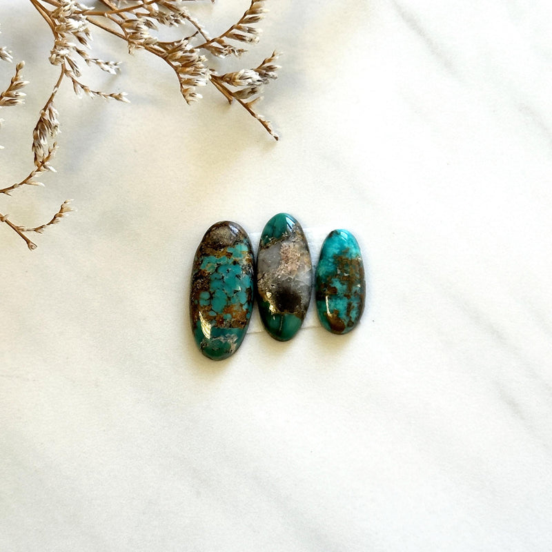 Medium Ocean Blue Oval Royston Turquoise, Set of 3 Background