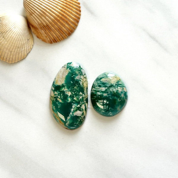 Large Deep Green Mixed Fox Turquoise, Set of 2 Background
