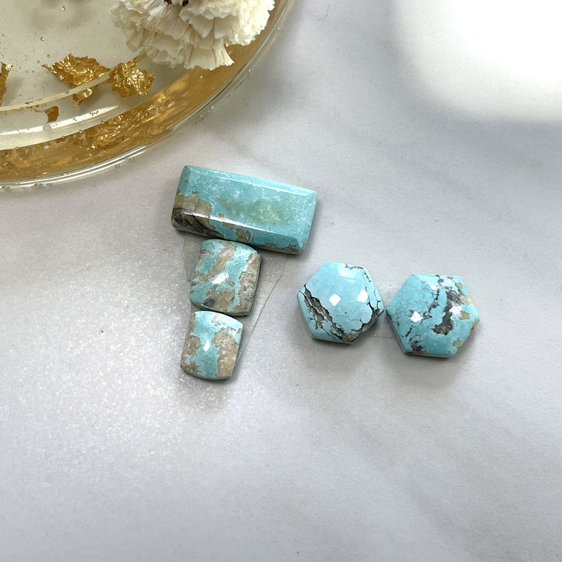 Small Sky Blue Mixed Sand Hill Turquoise, Set of 5 Background