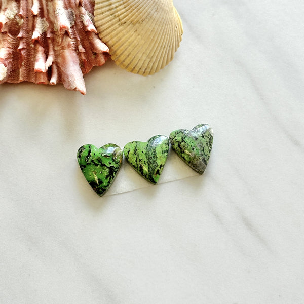 Small Sea Green Heart Yungai Turquoise, Set of 3 Background