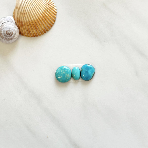 Small Sky Blue Mixed Kingman Turquoise, Set of 3 Background