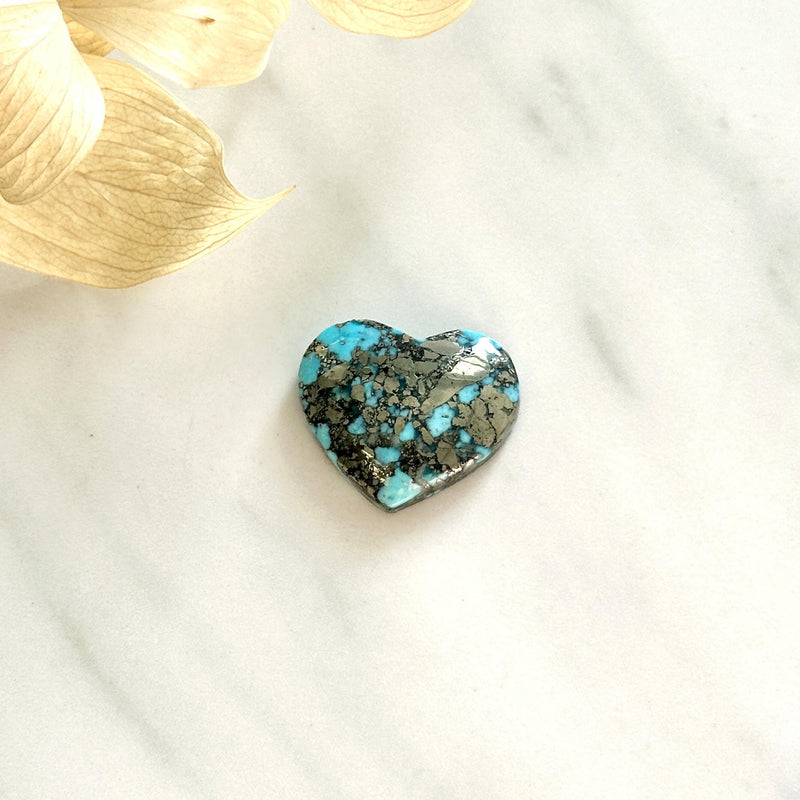 Large Sky Blue Heart Ithaca Peak Turquoise Background