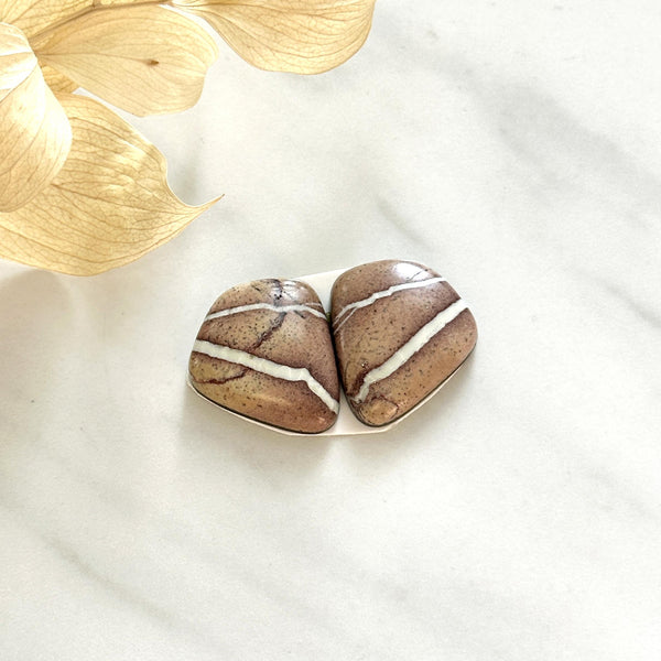 Medium Red Freeform White Buffalo Dolomite, Set of 2 Background