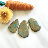Large Sky Blue Freeform Royston Turquoise, Set of 3 Background