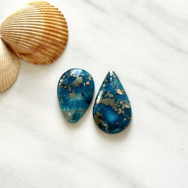 Large Ocean Blue Teardrop Ithaca Peak Turquoise, Set of 2 Background