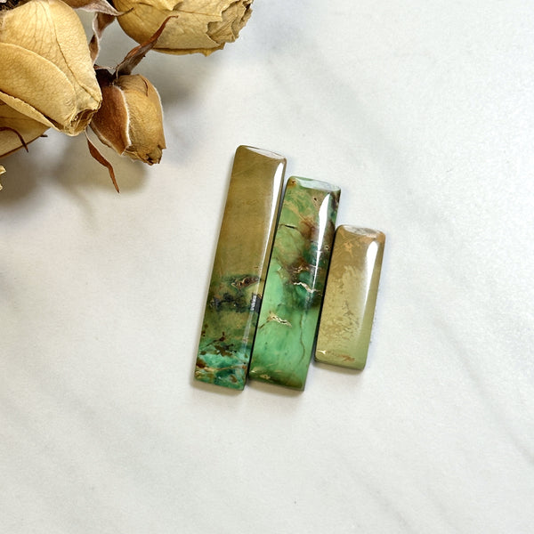 Large Mixed Bar Crescent Lake Variscite, Set of 3 Background