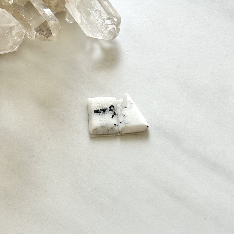 Small White Mixed White Buffalo Dolomite, Set of 2 Background