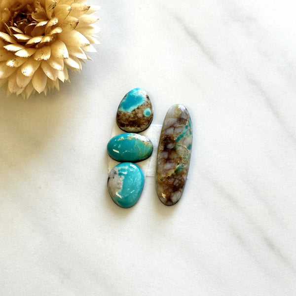 Small Sky Blue Mixed Royston Turquoise, Set of 4 Background