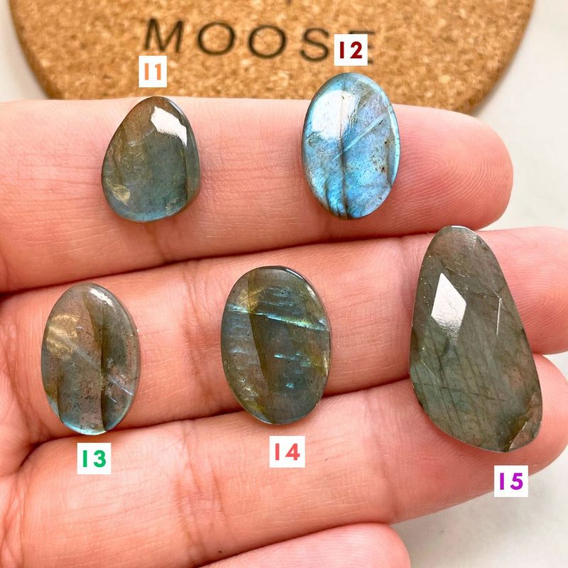 4. Medium Freeform Labradorite - 091724