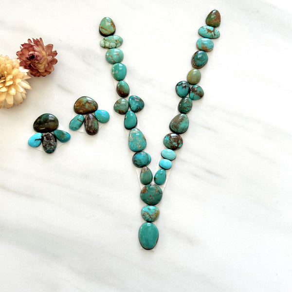 Small Mixed Mixed Mixed Turquoise, Set of 35 Background
