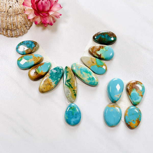 Small Mixed Mixed Royston Turquoise, Set of 14 Background