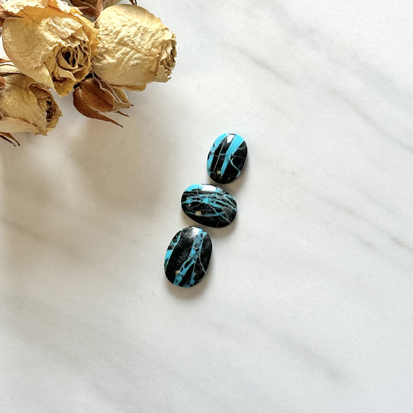 Small Ocean Blue Oval Blue Moon Turquoise, Set of 3 Background
