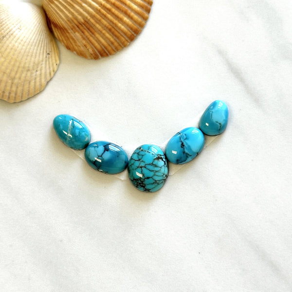 Small Sky Blue Oval Yungai Turquoise, Set of 5 Background