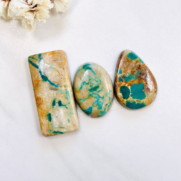 Large Deep Green Mixed Royston Turquoise, Set of 3 Background