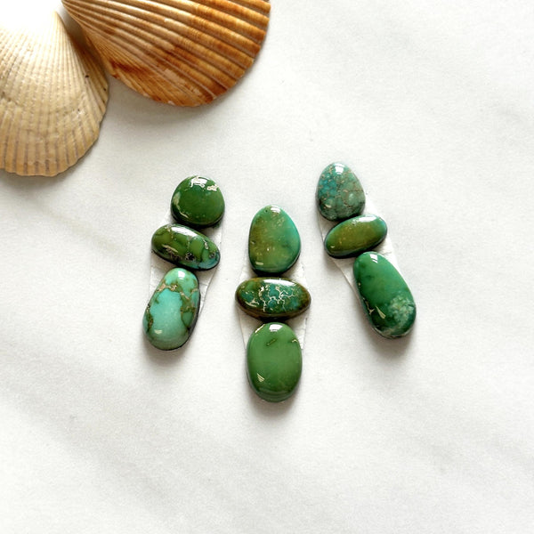 Small Deep Green Mixed Lone Mountain Turquoise, Set of 9 Background