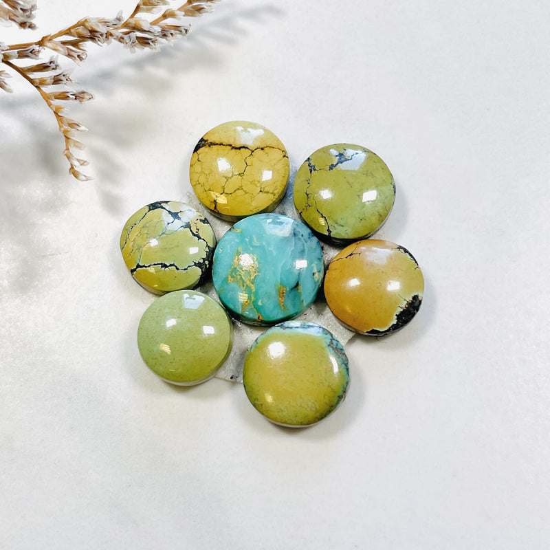 Small Mixed Round Mixed Turquoise, Set of 7 Background