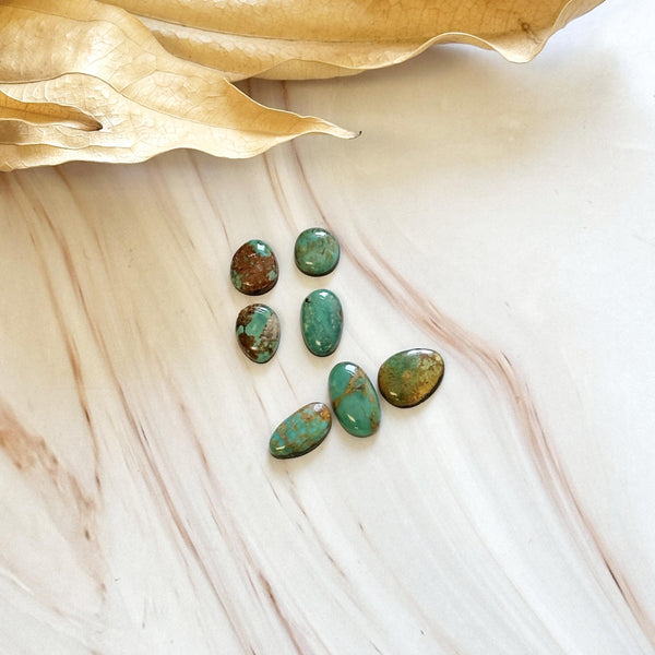 Small Deep Green Mixed Royston Turquoise, Set of 7 Background