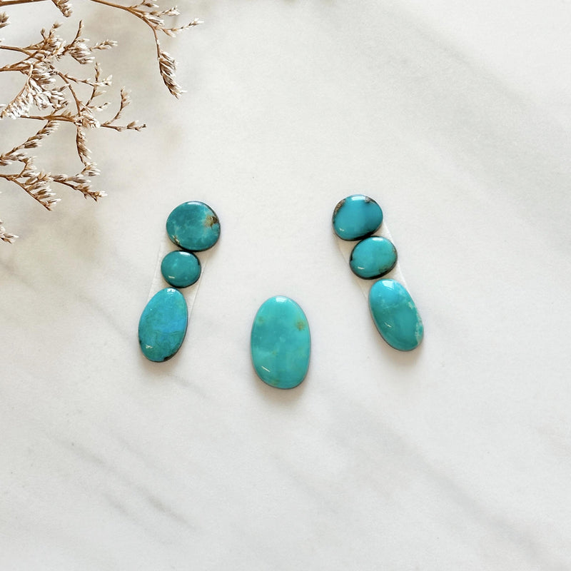 Small Sky Blue Mixed Pilot Mountain Turquoise, Set of 7 Background