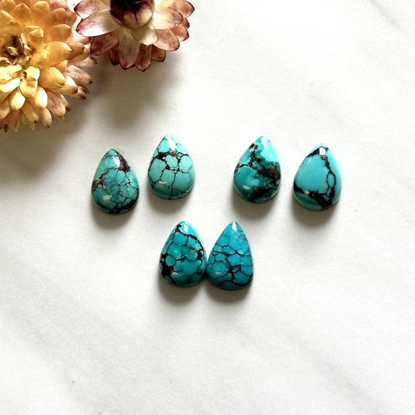 Small Ocean Blue Teardrop Yungai Turquoise, Set of 6 Background