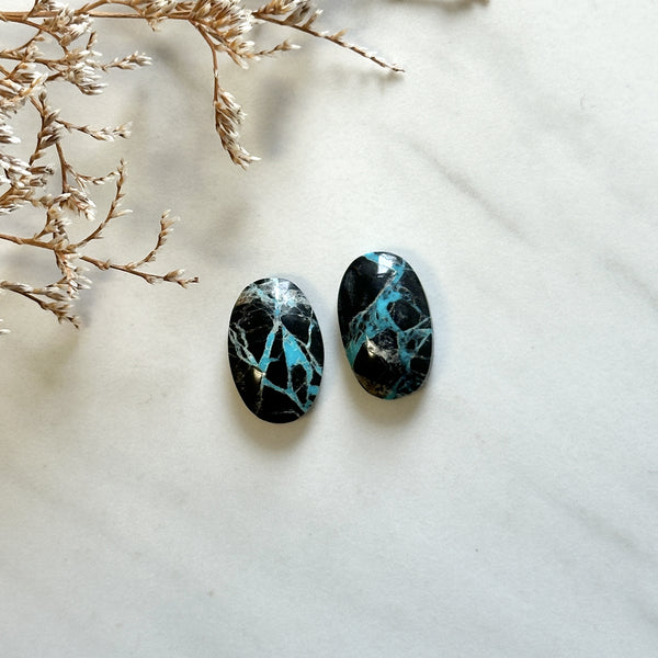 Medium Sky Blue Oval Blue Moon Turquoise, Set of 2 Background