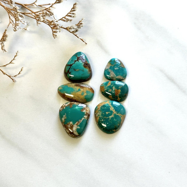 Small Deep Green Mixed Royston Turquoise, Set of 6 Background