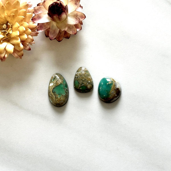 Small Deep Green Mixed Broken Arrow Variscite, Set of 3 Background