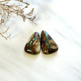 Large Sky Blue Triangle Royston Turquoise, Set of 2 Background