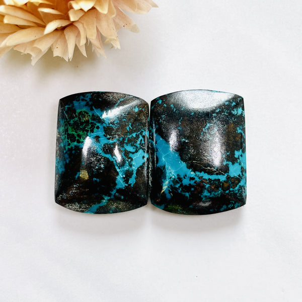 Large Ocean Blue Barrel Yungai Turquoise, Set of 2 Background