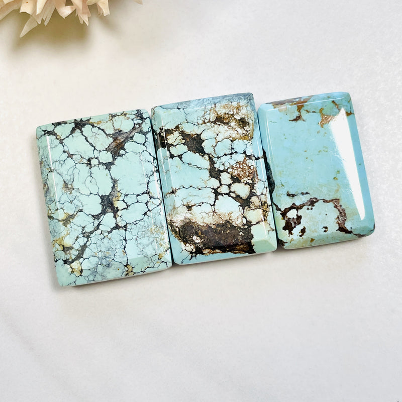 Large Sky Blue Bar Yungai Turquoise, Set of 3 Background