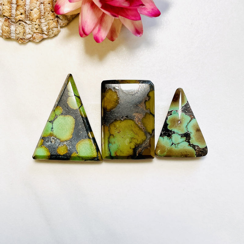 Large Sea Green Mixed Treasure Mountain Turquoise, Set of 3 Background