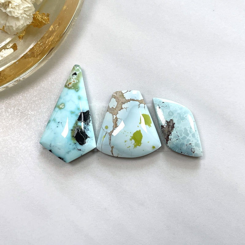 Large Sky Blue Mixed Sand Hill Turquoise, Set of 3 Background