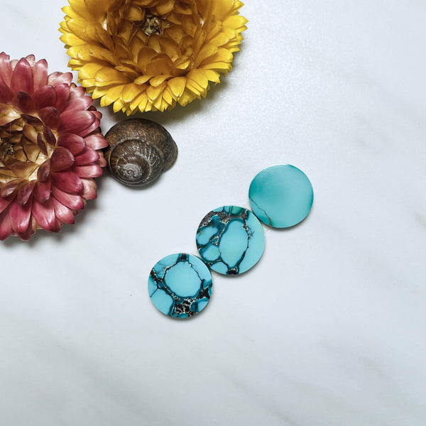 Medium Sky Blue Round Yungai Turquoise, Set of 3 Background