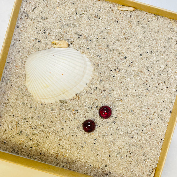 7x7mm Red Round Garnet, Set of 2 Background