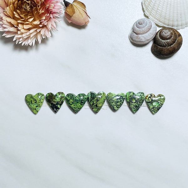 Small Lime Green Heart Yungai Turquoise, Set of 7 Background