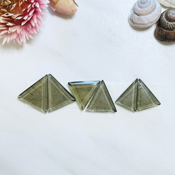 Small Swamp Green Triangle Rosarita, Set of 6 Background