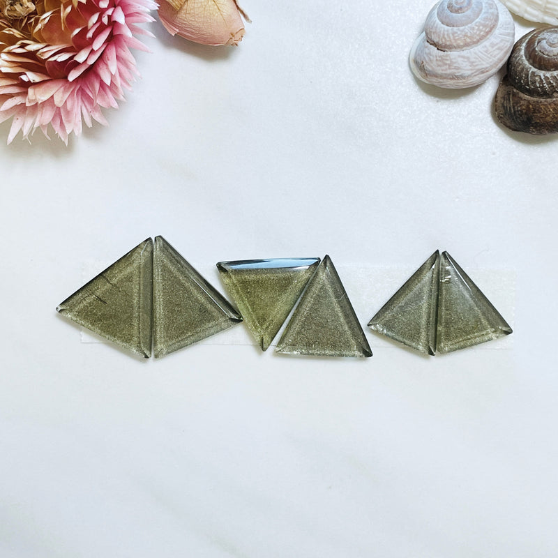 Small Swamp Green Triangle Rosarita, Set of 6 Background