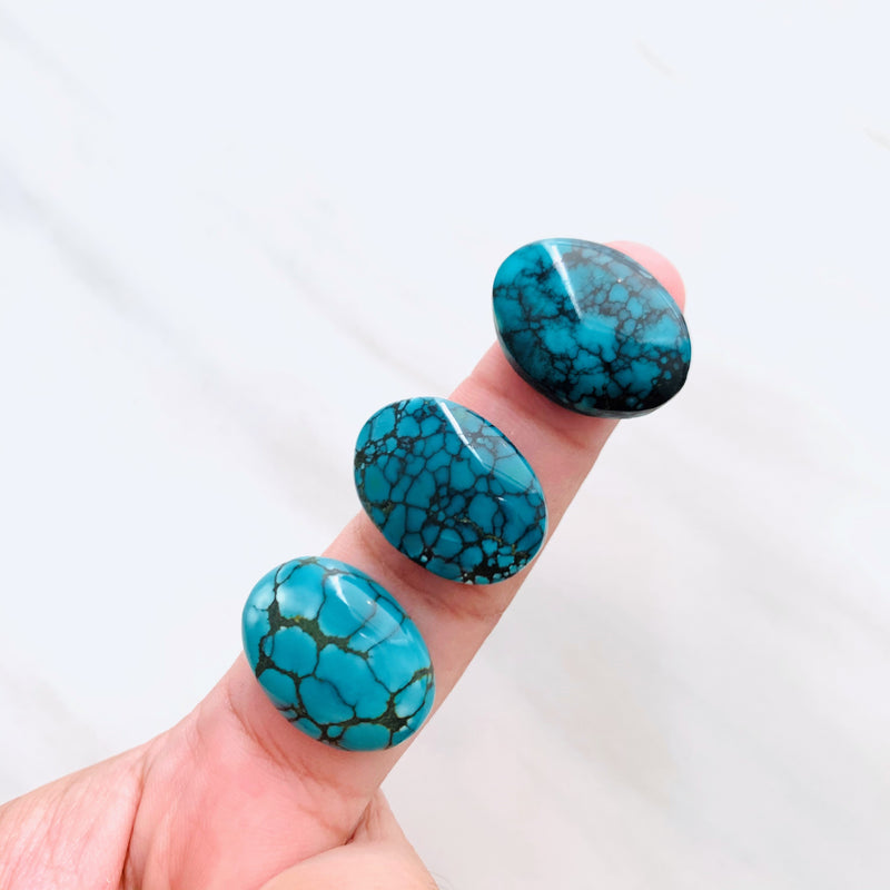 16 x 22 mm Oval Yungai Turquoise Cabochons, Set of 1