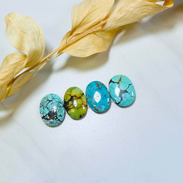 Medium Mixed Oval Mixed Turquoise, Set of 4 Background