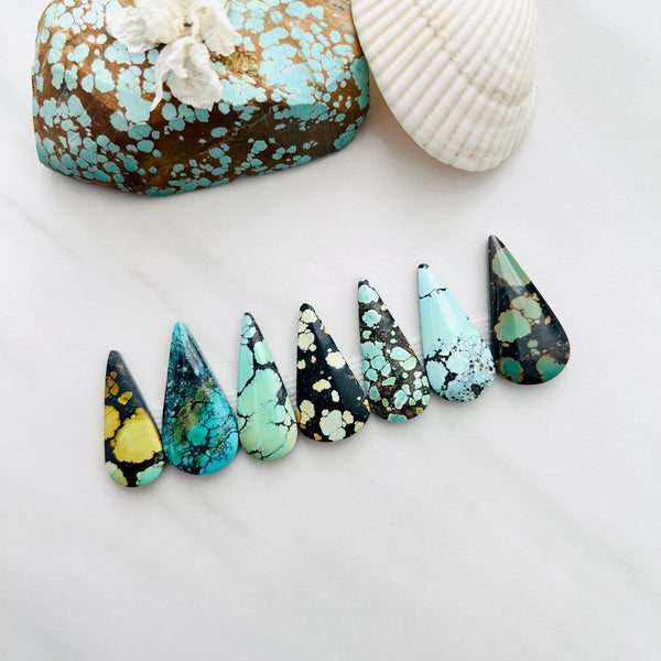 Medium Mixed Teardrop Mixed Turquoise, Set of 7 Background